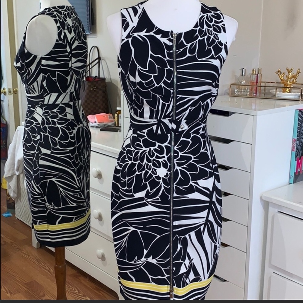 Zipper body on dress